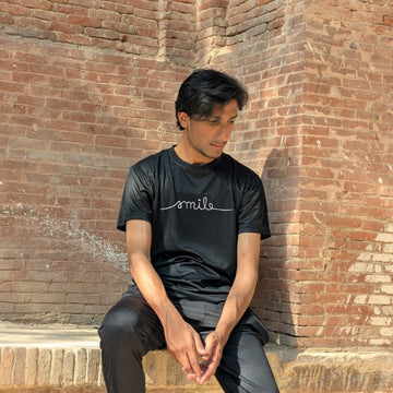 SMILE T-SHIRT